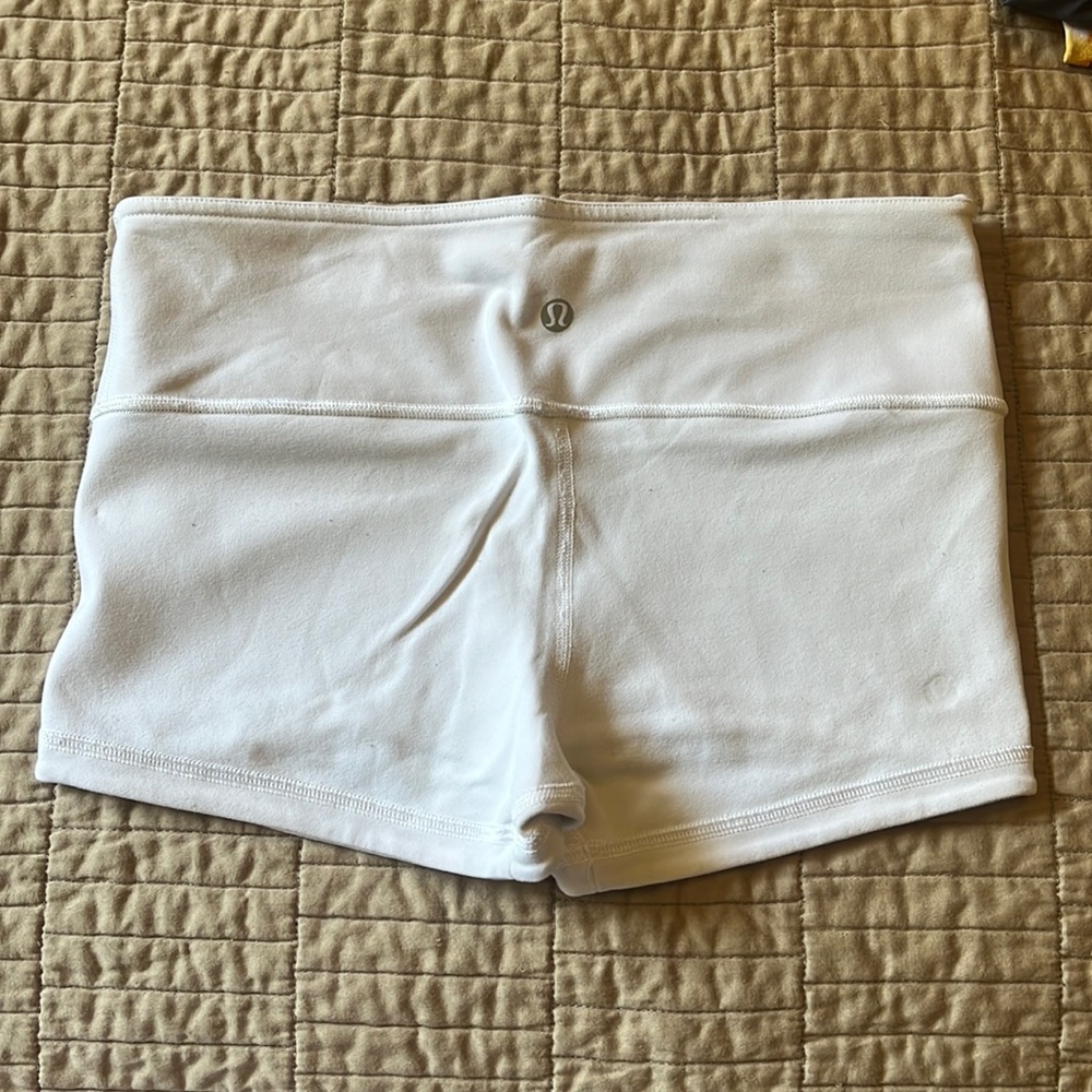 Lululemon spandex shorts